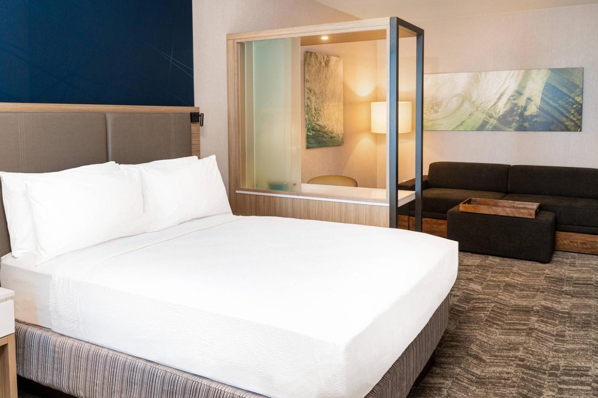 Springhill By Marriott Irvine Forest 3*