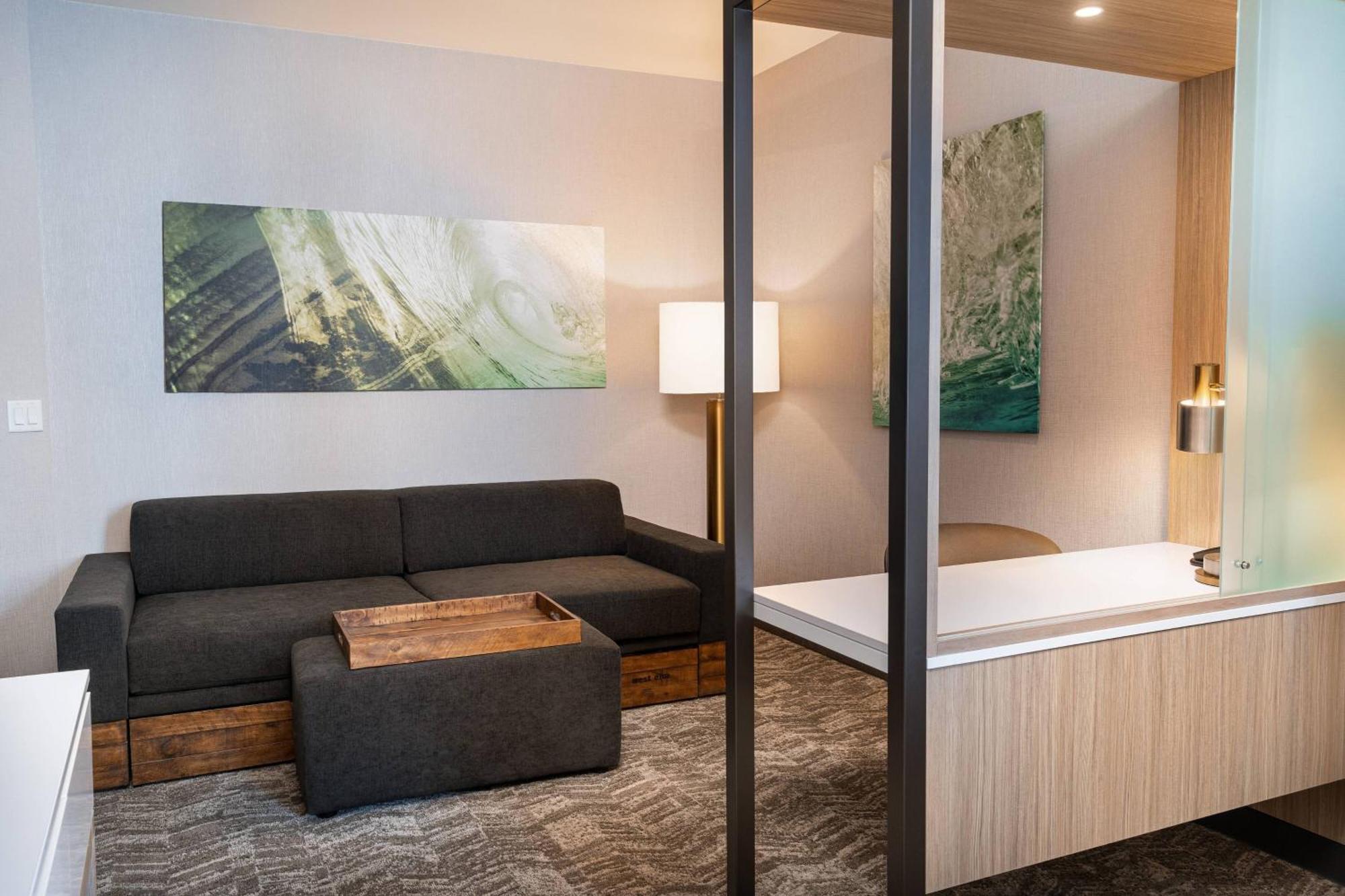 Springhill By Marriott Irvine Forest Hotel 3*