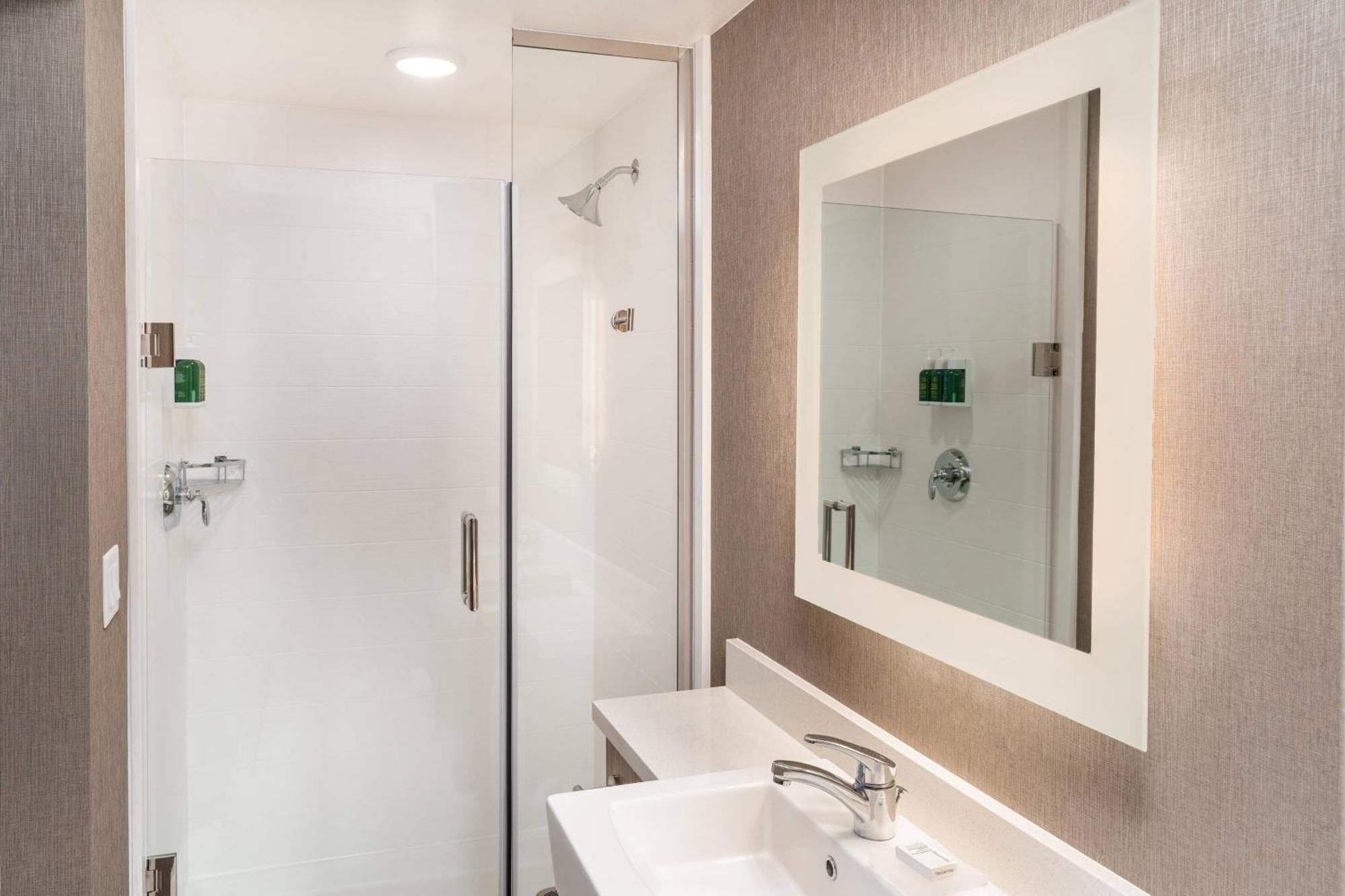 Springhill By Marriott Irvine Forest Lake Forest