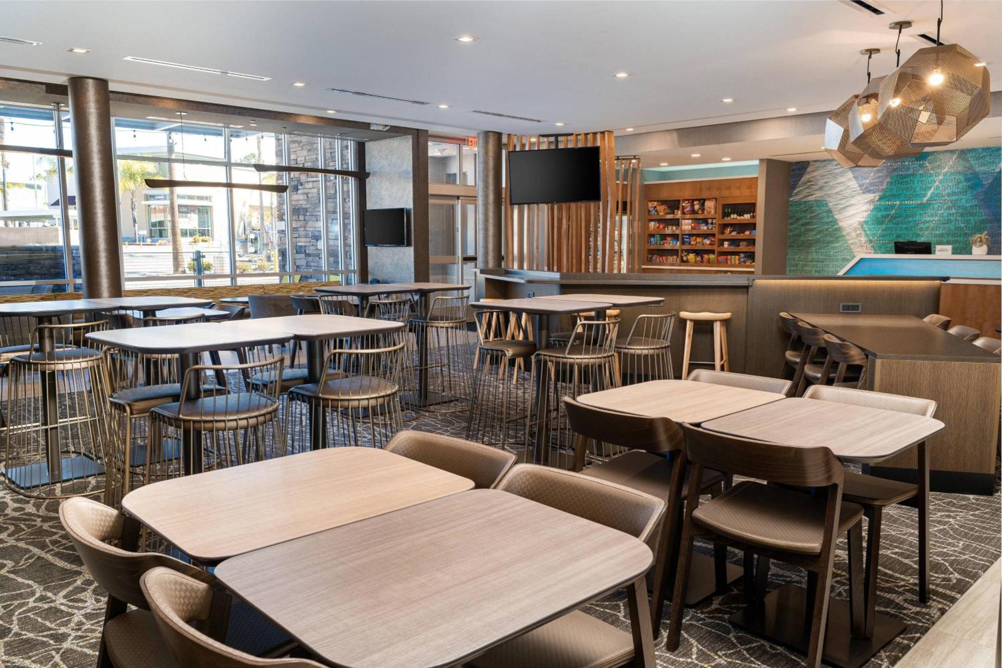 Hotel Springhill By Marriott Irvine Forest 3*